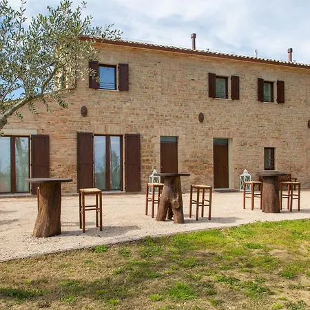 Il Casolare Bed & Breakfast *